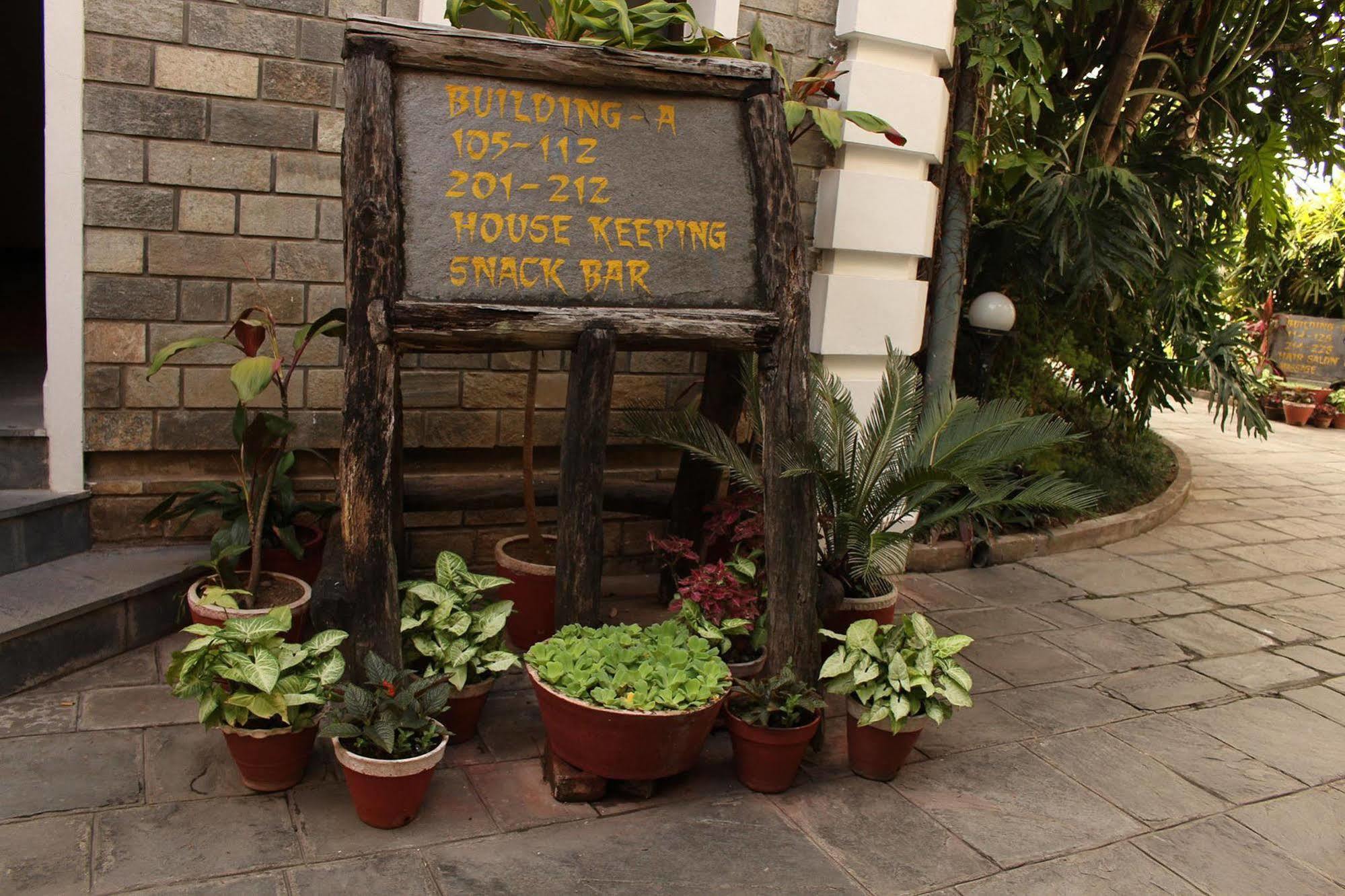 Trek-O-Tel Hotel Pokhara Luaran gambar