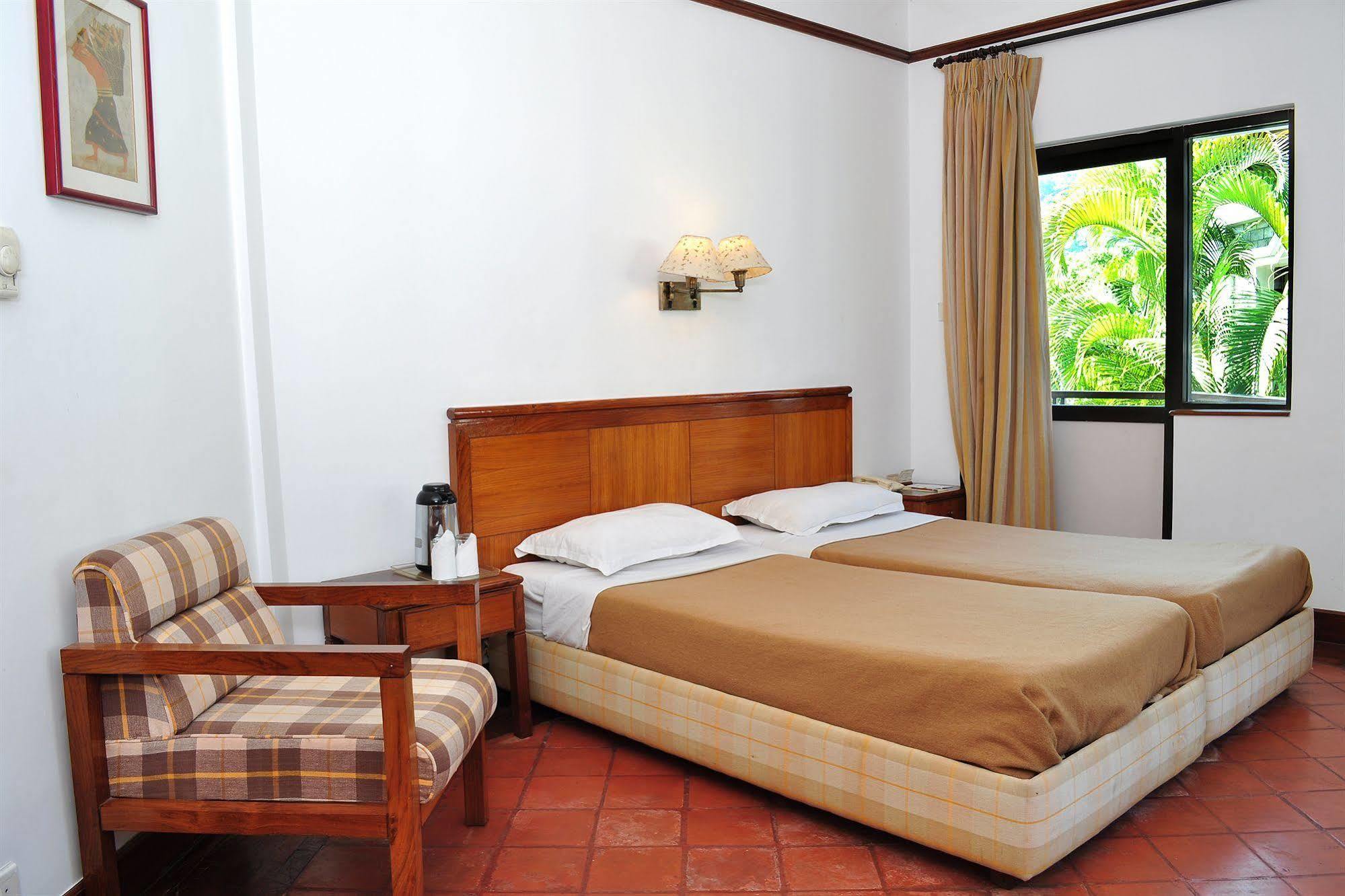 Trek-O-Tel Hotel Pokhara Luaran gambar